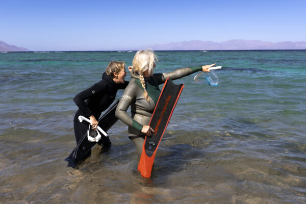 the blue pause: Yoga & Fundive Retreat with Michèle & Nina in Dahab